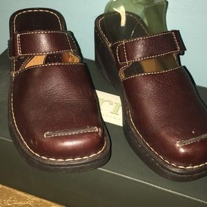 Born Gala Briar Brown Leather Clogs